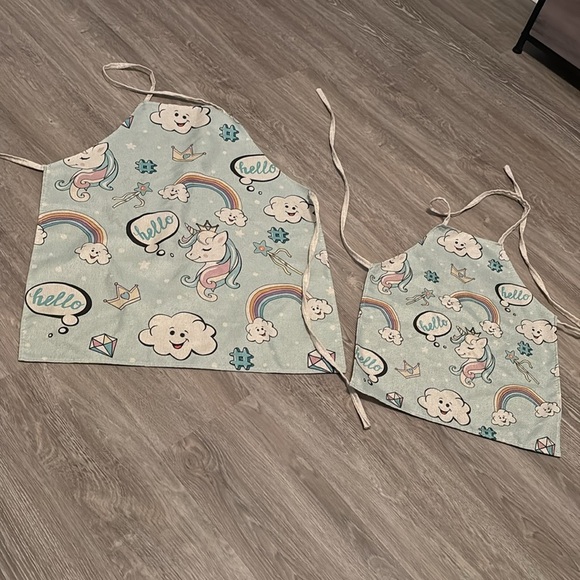 Mommy & me Unicorn Apron set - Picture 1 of 5
